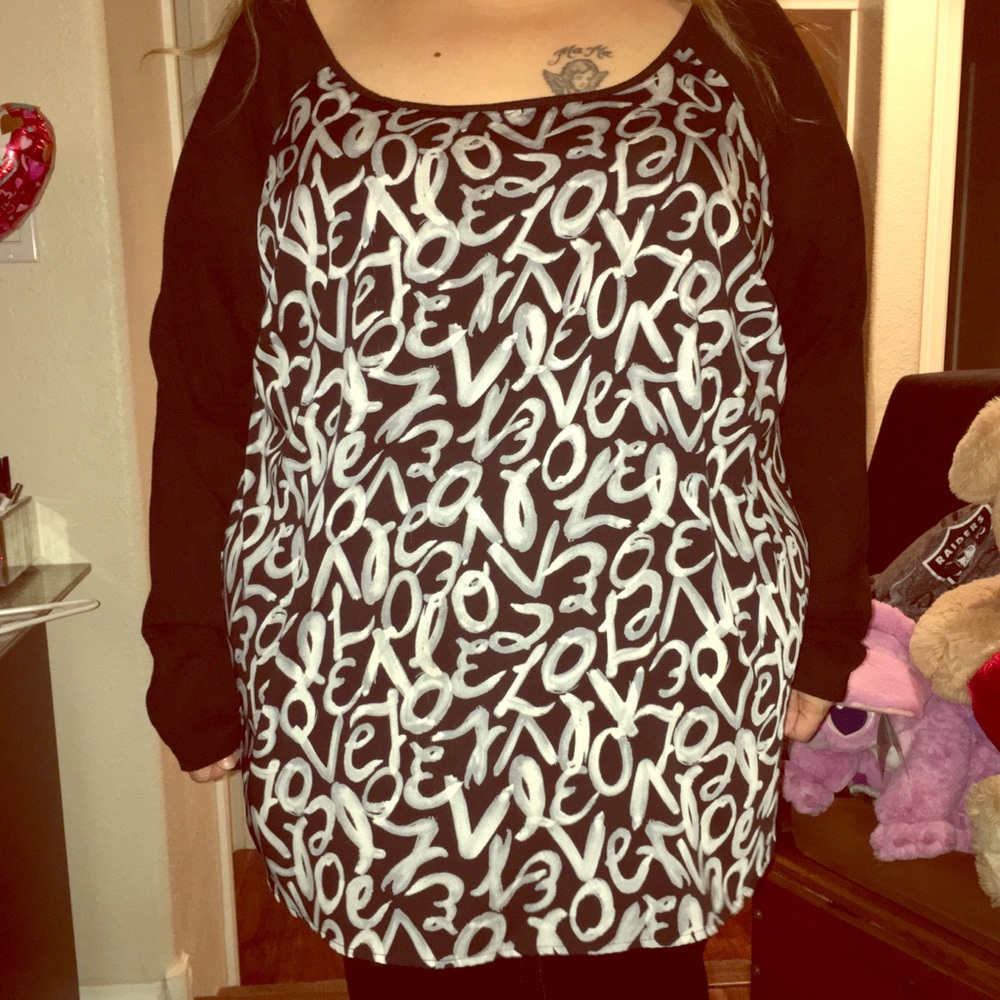 Cute and comfy long sleeved top
